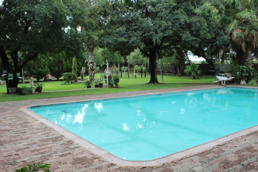 Villa Lin-Zane Vryburg Экстерьер фото