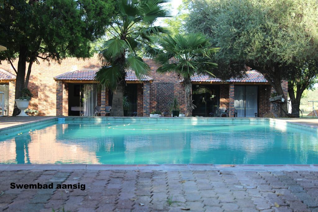 Villa Lin-Zane Vryburg Экстерьер фото
