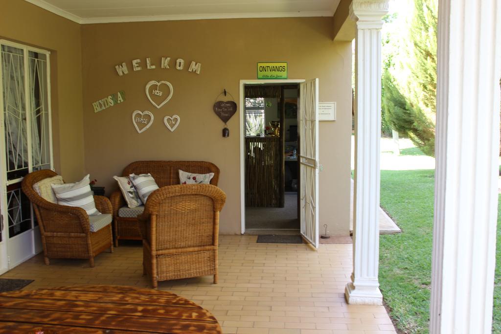 Villa Lin-Zane Vryburg Экстерьер фото