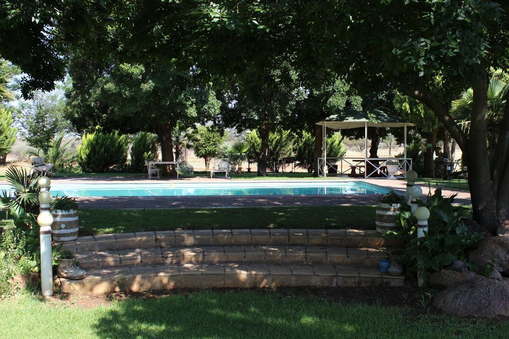 Villa Lin-Zane Vryburg Экстерьер фото